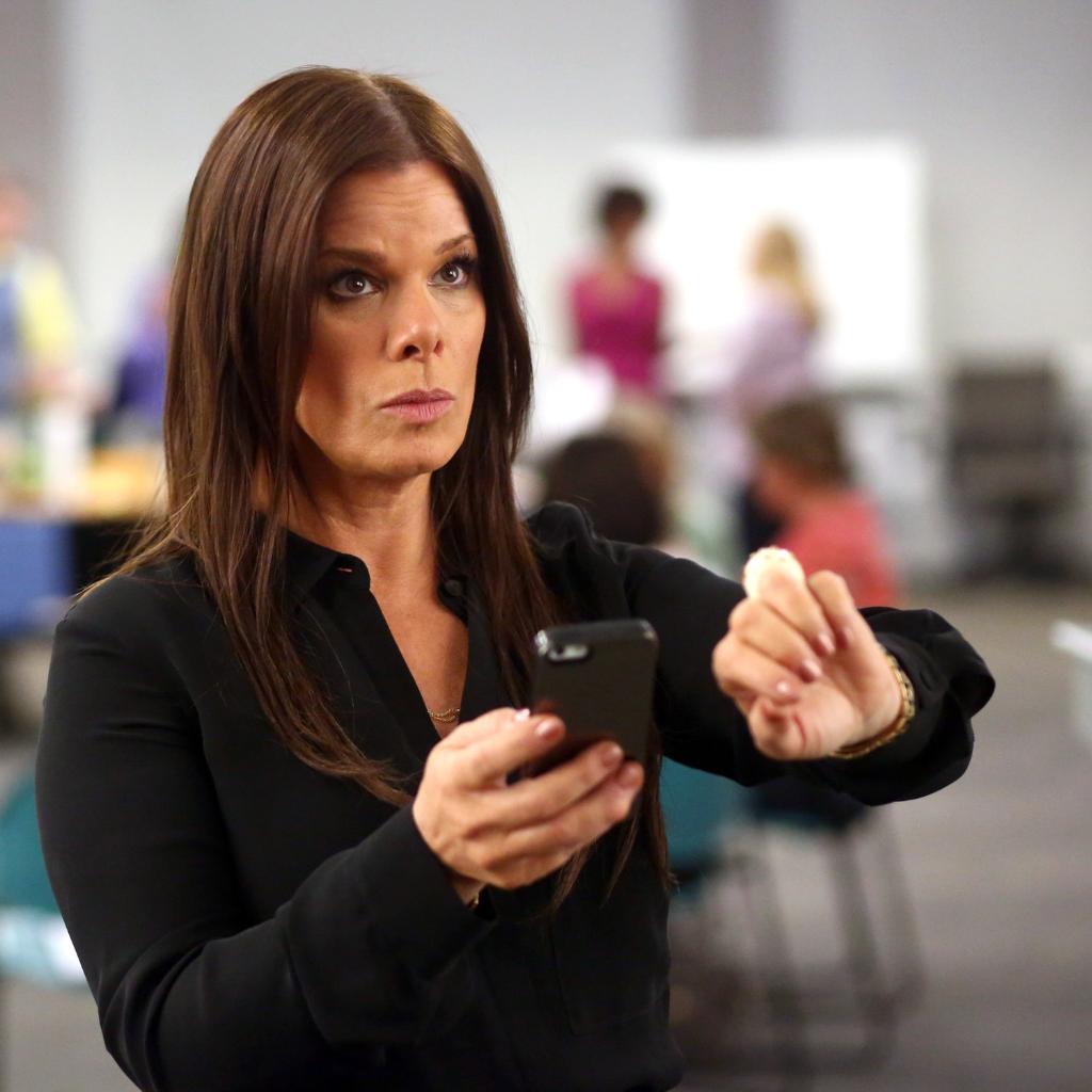 TrophyWifeABC's tweet photo. Ready, set, binge! All episodes of #TrophyWife are now in the ABC App! https://t.co/sCTxtThfe1 https://t.co/5Bxu6cj3QZ