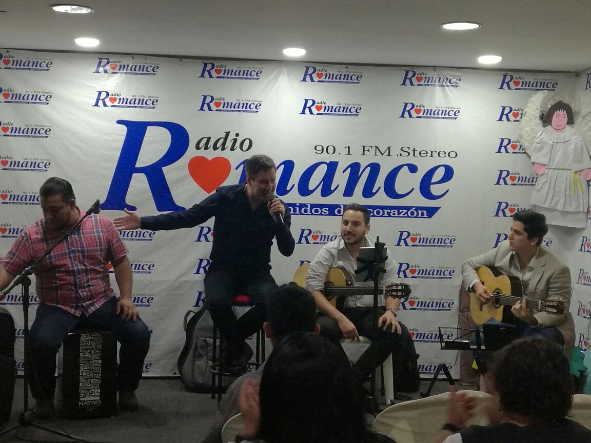 ClassicShowsEcu's tweet photo. Lo mejor de @pastore_marcelo en acústico en @RadioRomanceFM!!! Disfrútalo https://t.co/X1H2d6atUK