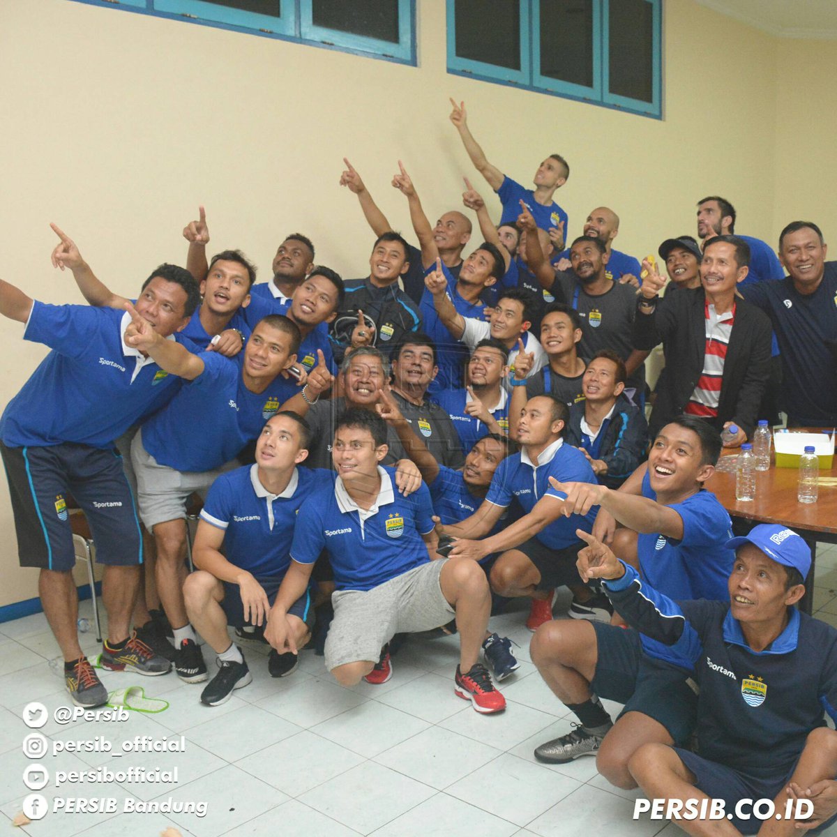Selamat pagi semua.. selamat berlibur, sampai jumpa 2 Januari 2017 #PERSIB #PERSIBSalawasna