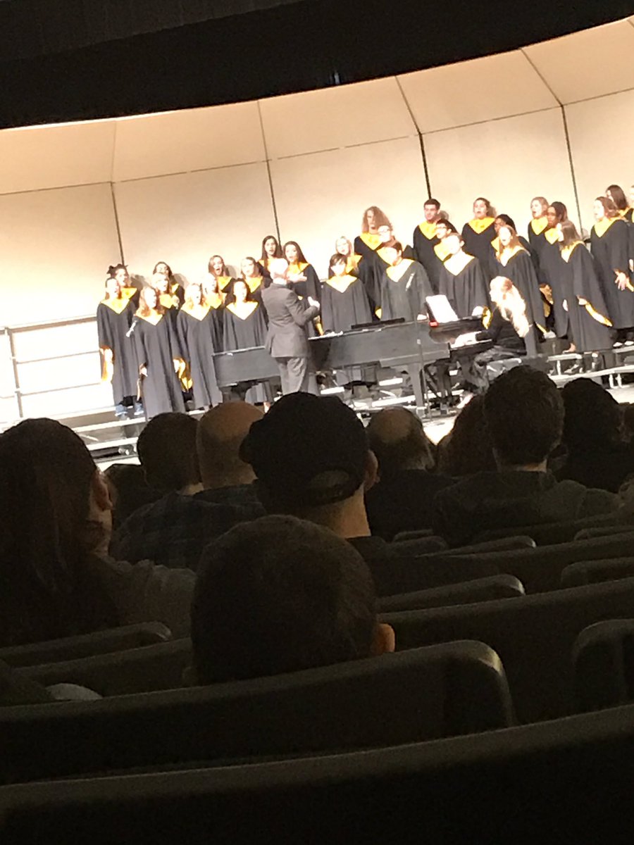 DBax23's tweet photo. Coach Harlan and his singers getting me in the Christmas spirit. Love his passion! https://t.co/7m1lVueTVU