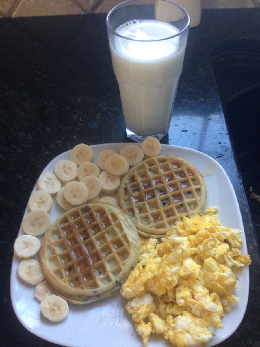ColemansDiet's tweet photo. #brunch https://t.co/80ZwDFEC3E