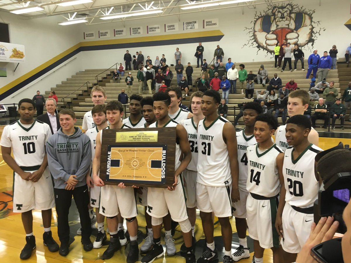 trinitysports's tweet photo. Your KOB champs ☘️🏀 https://t.co/hBi9Q5Ep48