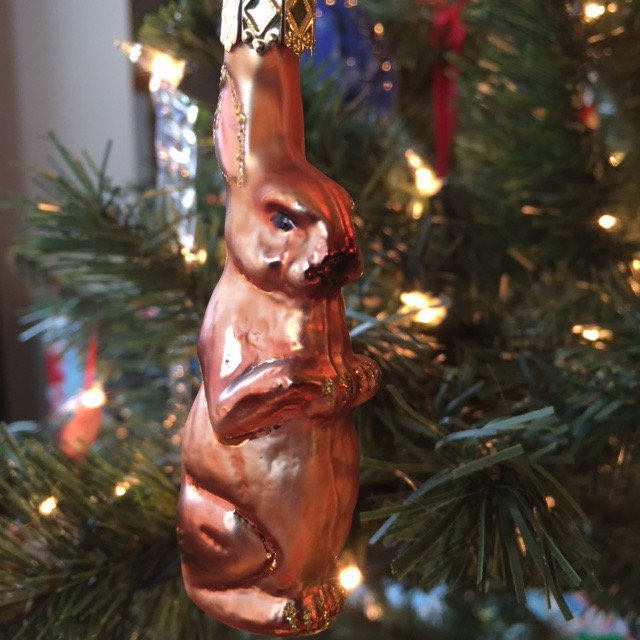 Thump_Bolt's tweet image. Day 20:  Twinsies!  #bunnyornaments #RabbitsofChristmas