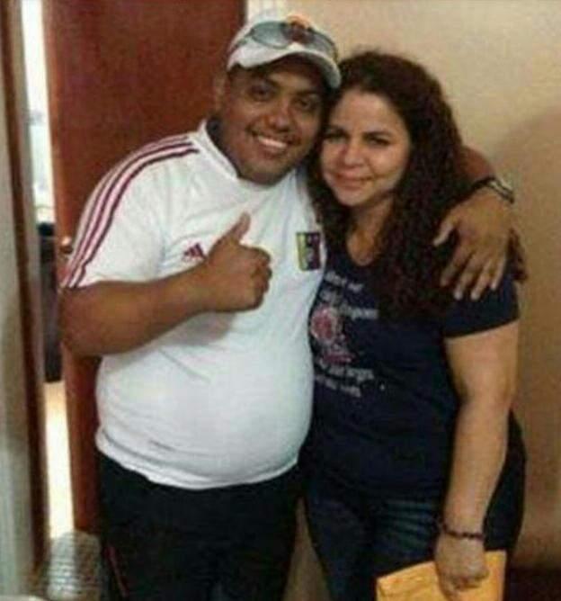 plomoparejo's tweet photo. Ese es Wilmito, el pran que dirige Ciudad Bolivar, supuestamente, con Iris Varela https://t.co/0KtqxEpOLP