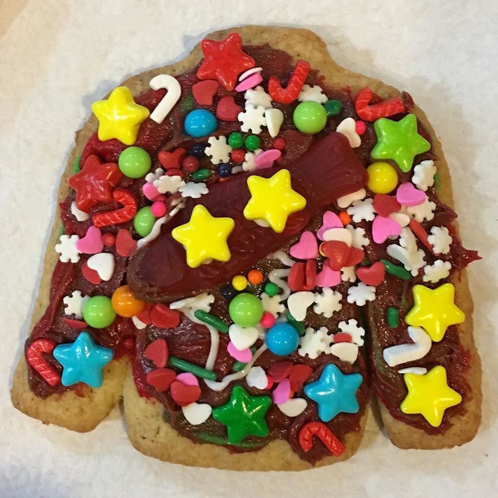 ikkisoma's tweet photo. True #uglychristmassweater #cookie #craftycookingkits https://t.co/XCanbbFuhc