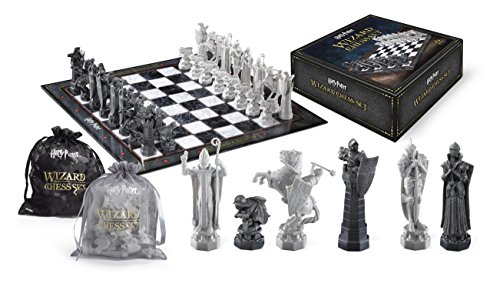 HP__CursedChild's tweet photo. #HarryPotter Wizard Chess Set https://t.co/uCWGczBlj0 (via Amazon) https://t.co/9ttvFUhoQn