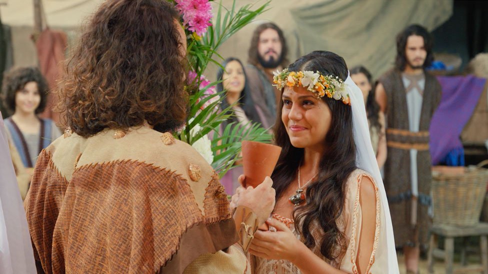 AlejandroArayaH's tweet photo. Felicidades!
@YarinHebrea @KenazHebreo 
@NoemiHebrea_ @CalebHebreo 
Q sean MUY FELICES 💓
Q @YoSoy_Adonai les bendiga. #ElEmbarazoDeBetania https://t.co/K29jfIWA2f