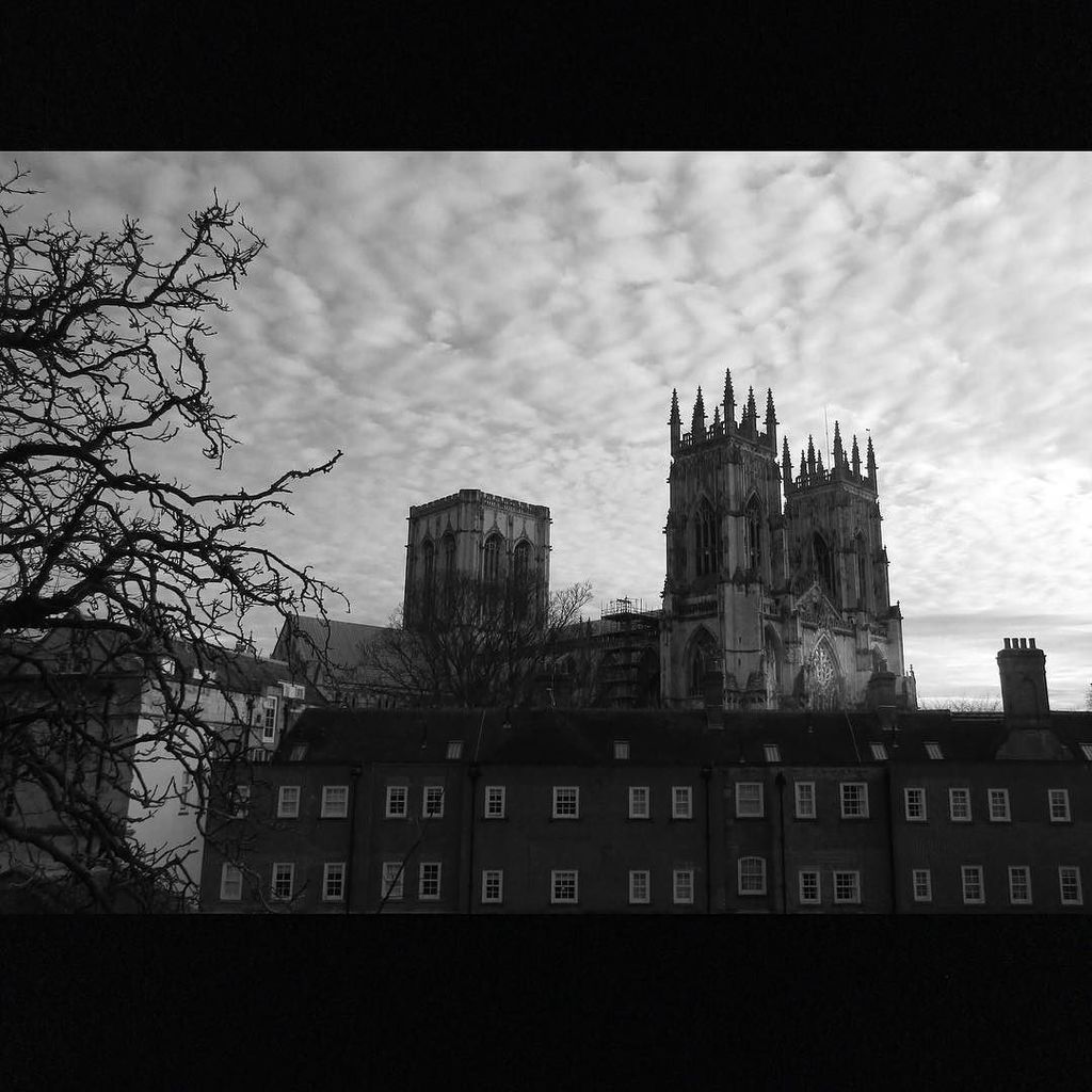 ingleben's tweet photo. Finally got the camera out again - York Minster under high clouds #York #yorkminster #blac… https://t.co/uqQBp9jfiq https://t.co/vdPj0La9hn