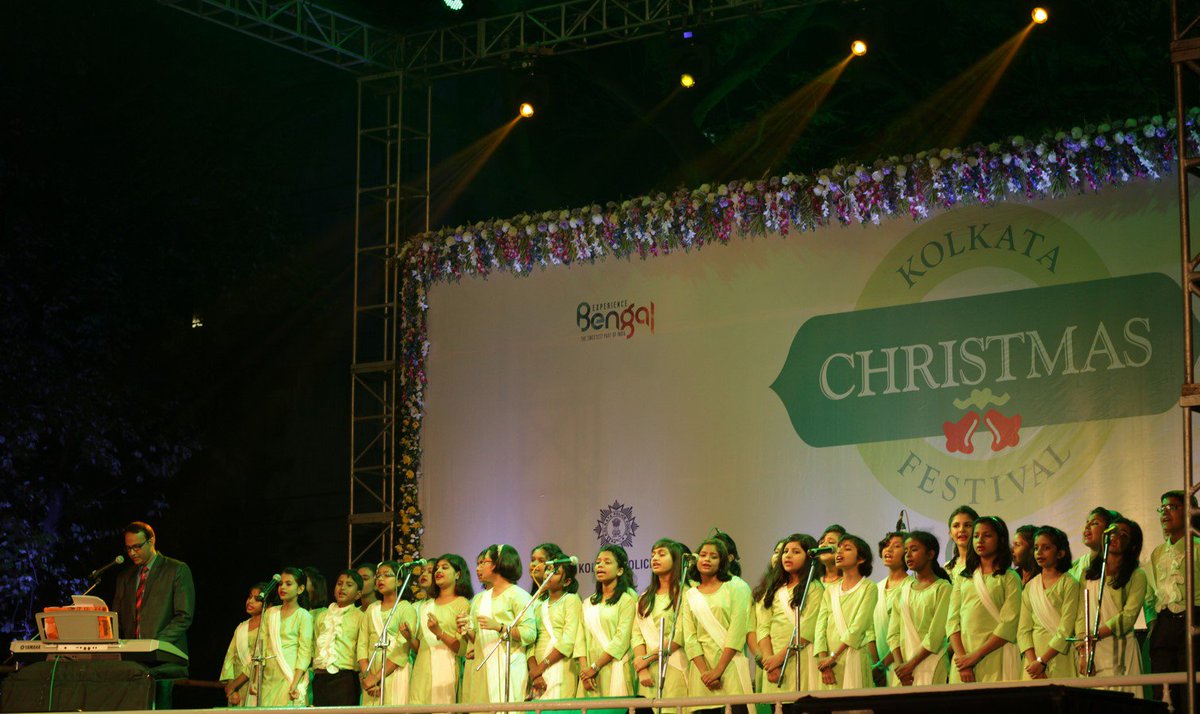 KolChristmas's tweet photo. Here are a few #photographs from yesterday's performances at Allen Park. #Kolkata #Christmas Festival is the place to be. #KCF2016 https://t.co/RSGqlUAwLx