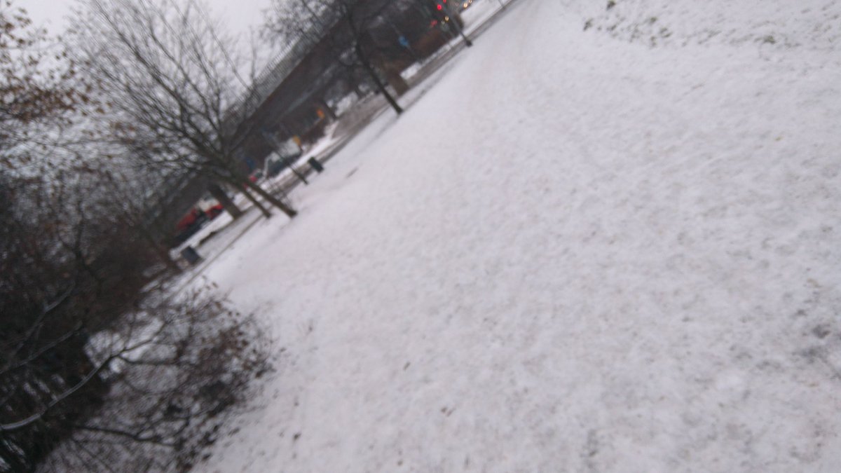 @Markmywordds_  bueno eso tu yo estoy en el polo Norte con la nieve