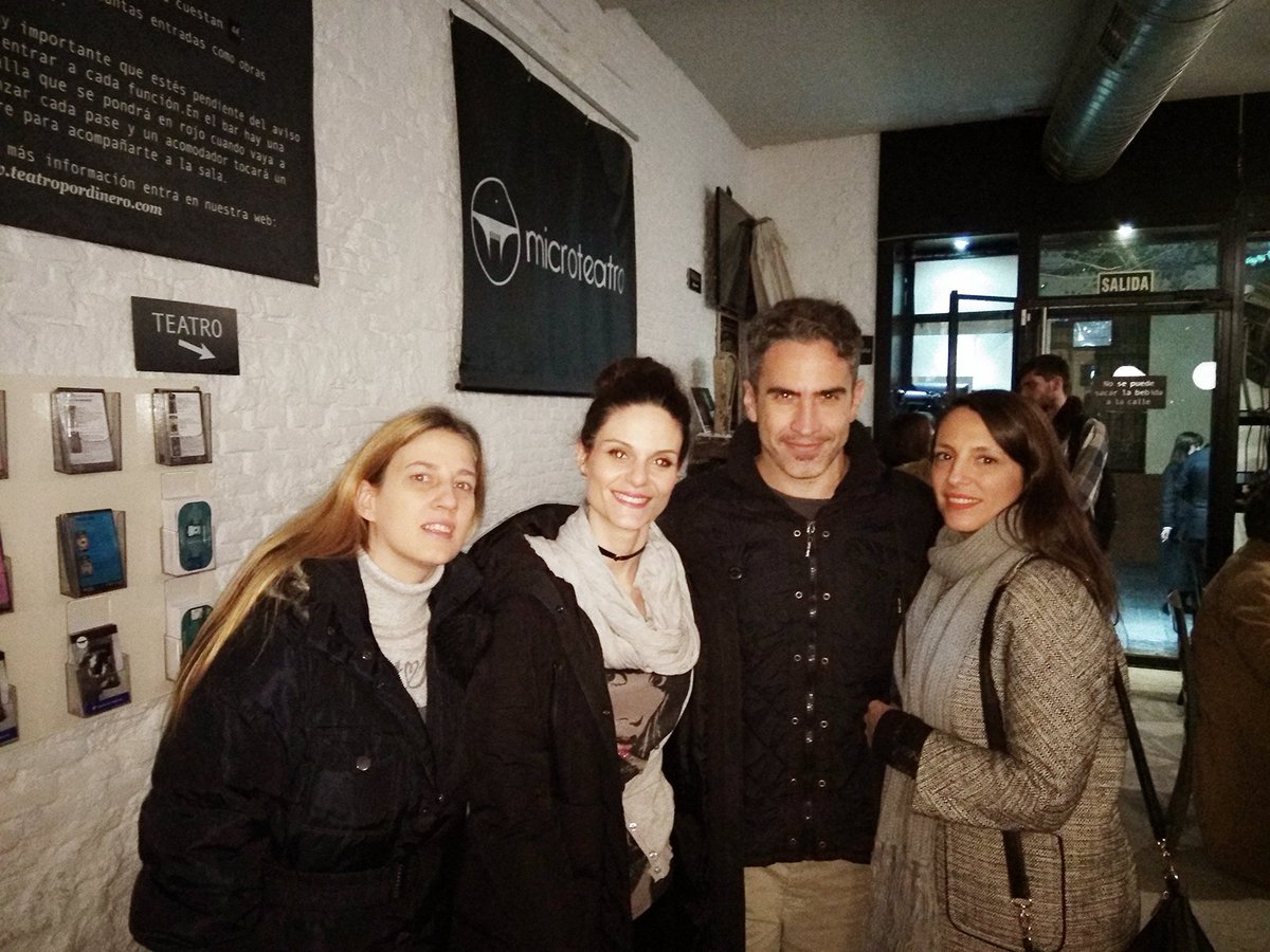 En el microteatro, disfrutando de la compañía #MicroColgados