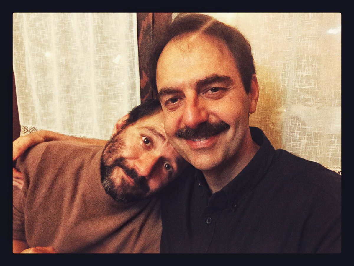 Boosta's tweet photo. La cena di #natale meno santa che ci sia .
#amici #capunet #raccontarebarzellette #daltramontoallalba https://t.co/8E5muddmln