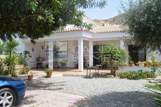 CalidaHomes's tweet image. Fully reformed cortijo with 3 bedrooms on 1000m plot with 10x5 pool in Arboleas -calidahomespropconsult.com/view-property/…