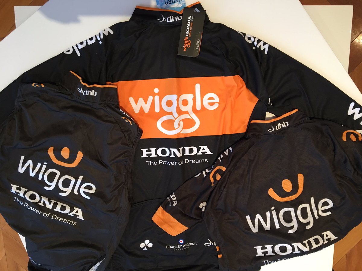 RochelleGilmore's tweet image. Mega Giveaway! Just retweet this tweet within 24hrs to WIN this full Wiggle Honda cycling kit! Winner announced tomorrow at 8pm Sydney time.