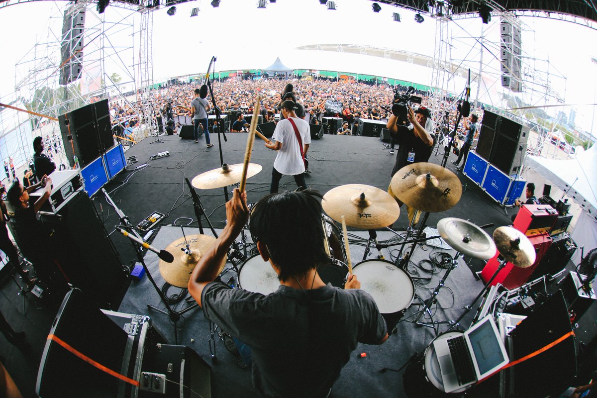 Breakin' Chains (breakinchainshc) Twitter