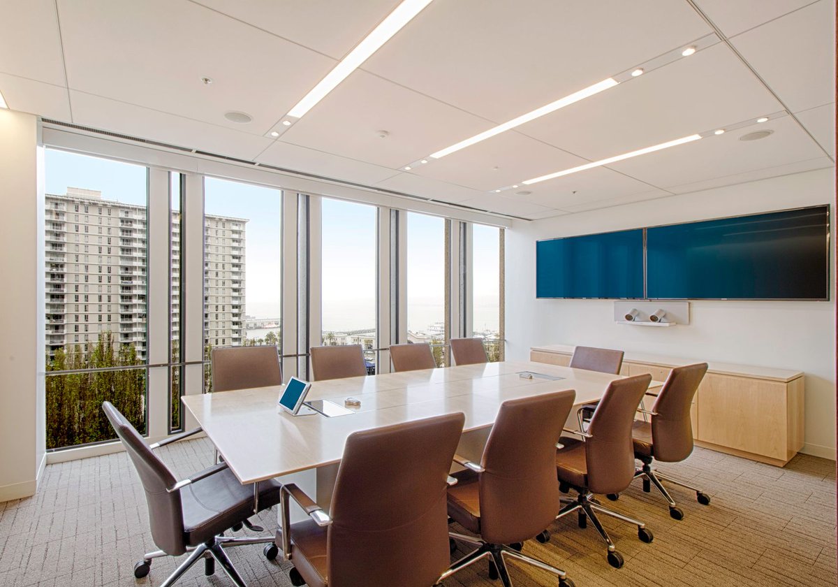 Zumtobel_Dubai's tweet photo. Unifying the corporate look - Arnold & Porter San Francisco #slotlight #led #office https://t.co/oEh93oxMSu https://t.co/i9nA8h6aHO
