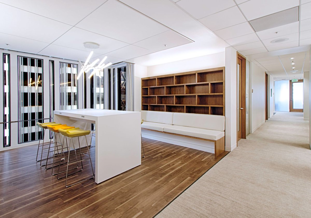 Zumtobel_Dubai's tweet photo. Unifying the corporate look - Arnold & Porter San Francisco #slotlight #led #office https://t.co/oEh93oxMSu https://t.co/i9nA8h6aHO