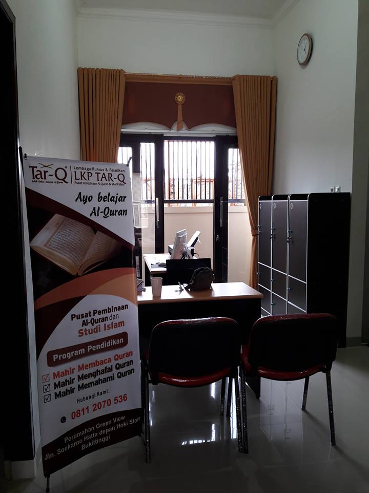 lkptarqbkt's tweet photo. LKP Tar-Q Bukittinggi sebagai Rumah Quran yang mengajarkan tentang Al-quran &amp; Studi Islam berlandaskan ajaran Rasulullah SAW #SumbarPromosi https://t.co/fCtYBysXlH