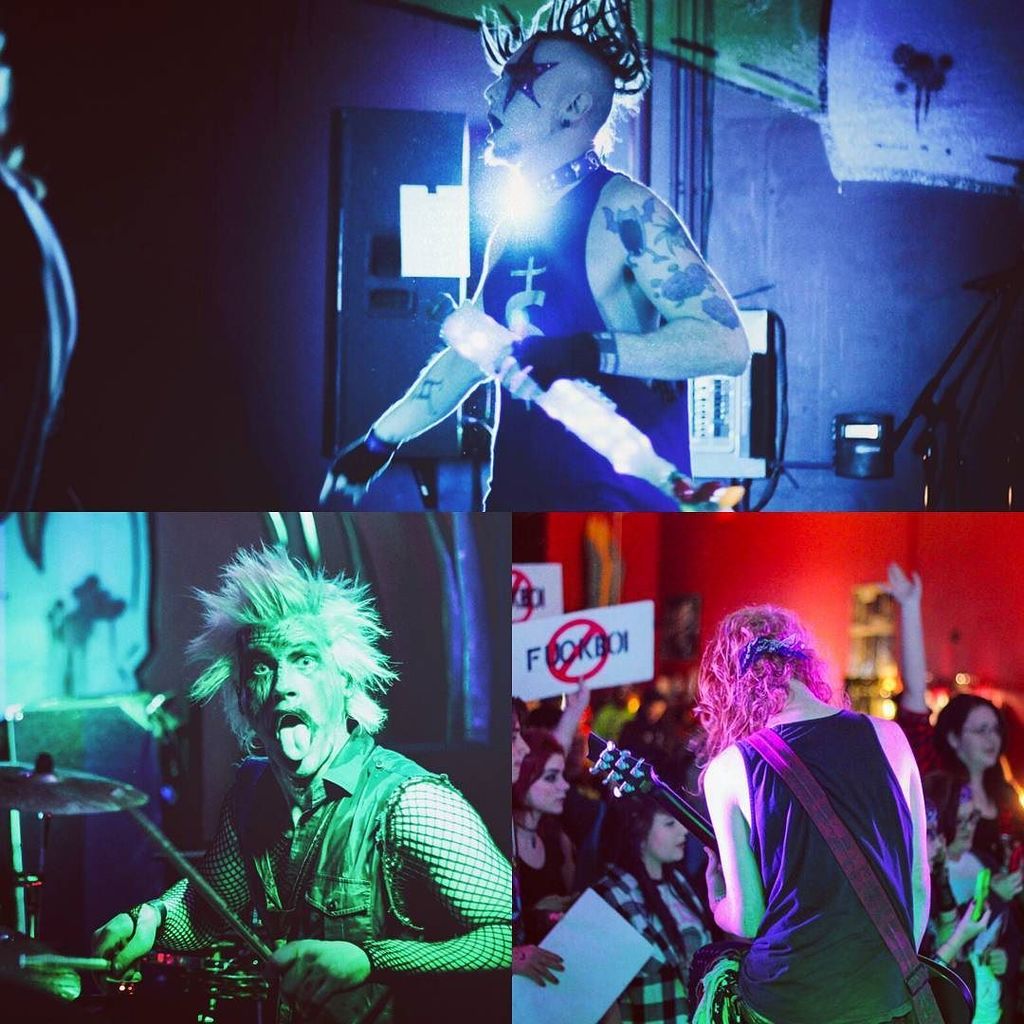 thestardaddy's tweet photo. Photos by @emilinwonderlandd
#live at #vintagevillains
#justinsymbol and the #godbombs ⭐ ⭐ ⭐ ⭐ ⭐ ⭐ ⭐
#tour #band … https://t.co/scUKICtUvj
