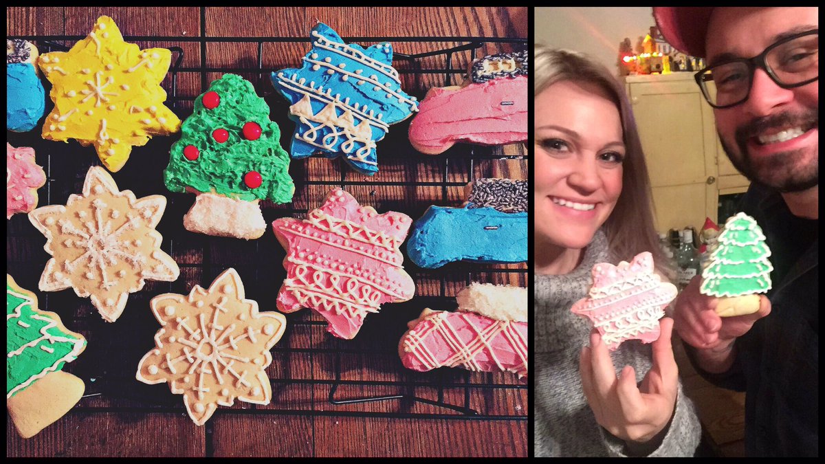 jillleeferris's tweet photo. A few of my favorites this year. βοΈπ#Christmas #cookiefrosting #iatesome https://t.co/9W0prsd6To