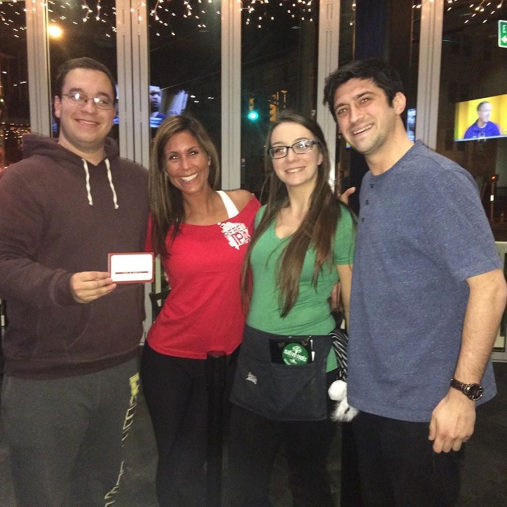 CSBarGames's tweet image. Team 30 Carp takes our late game! @landmarkgboro #landmarkgtrivia