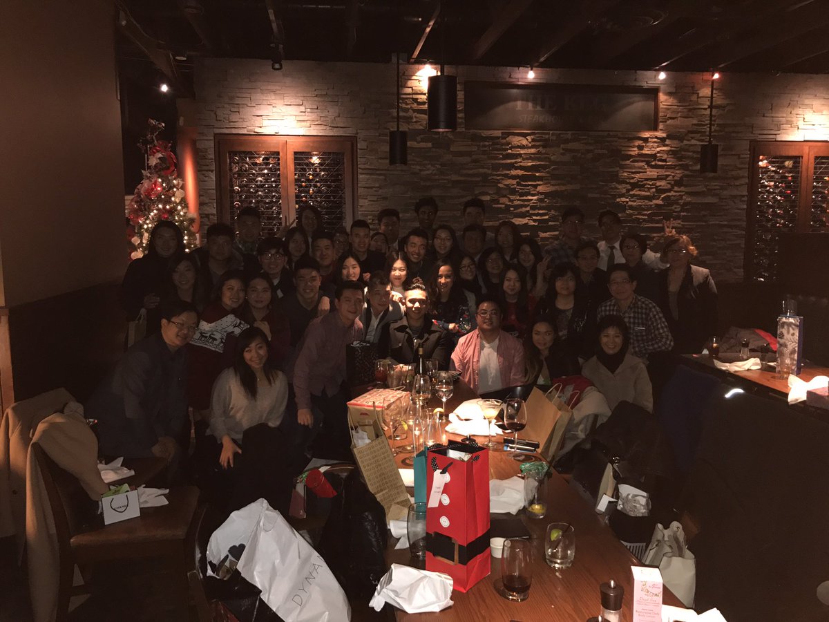 MarkLin_TD's tweet photo. Best team, best partners, best party #tdct9713 #BestTeamEver #workhardplayhard @SilviaL_TD @daisyc611 @WinstonNg319 @Helen47868116 https://t.co/wl4GOoKuhU