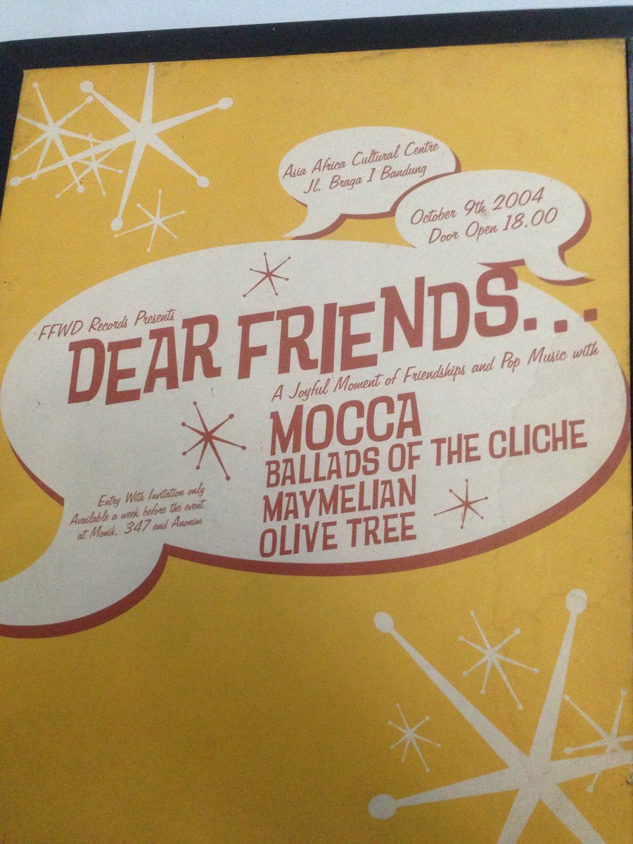 FFWDRecords's tweet photo. Pajangan penuh kenangan saat @moccaofficial tampil di acara Dear Friends, Oktober 2004 lalu #FFThrowback #Mocca https://t.co/gyBqnLCpst