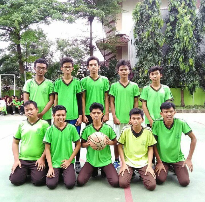 We're back again. For now pertandingan basket putra kelas XII-tkj melawan kelas XII-ap