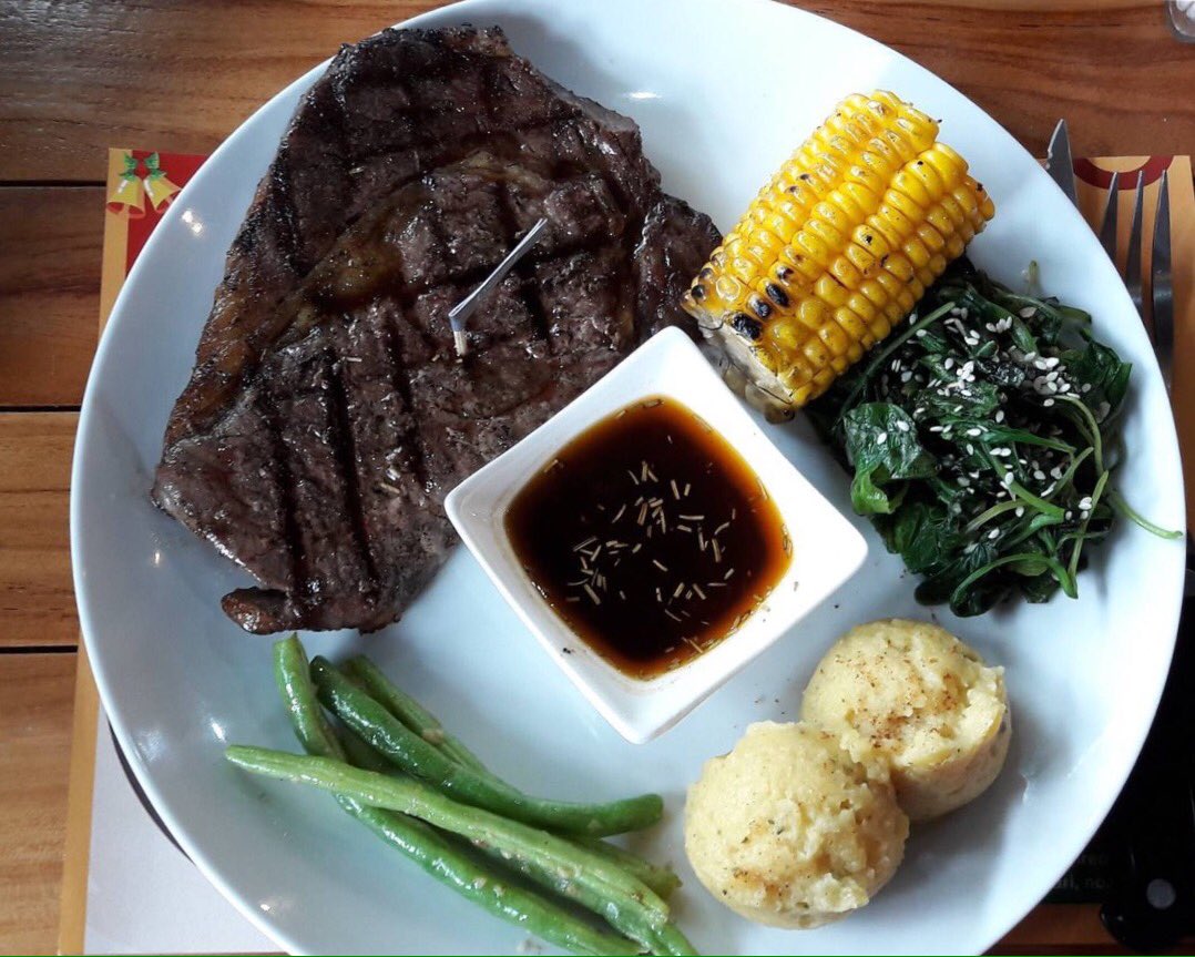 TomooSteak's tweet photo. Bosen sama menu grill? Kita juga punya menu steak buat kalian yang pengen ngerasain kualitas daging terbaik. https://t.co/n879jLDqaD