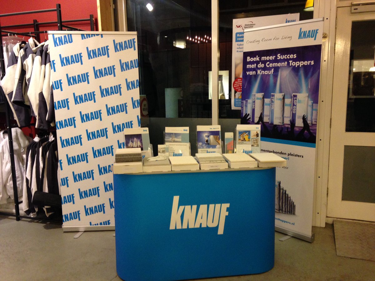 Gezellige drukte tijdens het <a href="/KnaufNL/">Knauf NL</a> / @sig_ams  kerstontbijt .