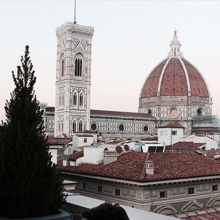igers_firenze's tweet photo. Firenze come una cartolina di Natale in questa foto di Tania @tna_flc .
.
Oggi è il 21/12,… https://t.co/rAJbgJMrqq https://t.co/KmxSEo7SCB