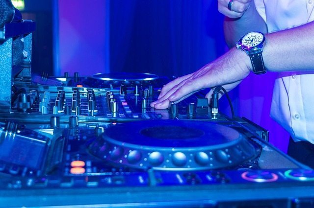 A wedding DJ can give so much life and enjoyment to your wedding reception. #dj #services #wedding #SiliconValleyDJ