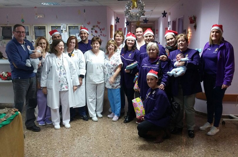 La <a href="/Fallaeltronaor/">Falla el Tronaor</a> visita la planta de Pediatría del Hospital de Sagunto:
eleconomico.es/cultura/socied…