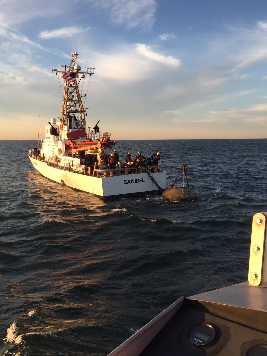 BrantPointCG's tweet photo. Our Motor Life Boat is currently working with the USCGC Sanibel in Nantucket Sound to recover an adrift @NOAA weather buoy. https://t.co/LJ6hsgiJxB