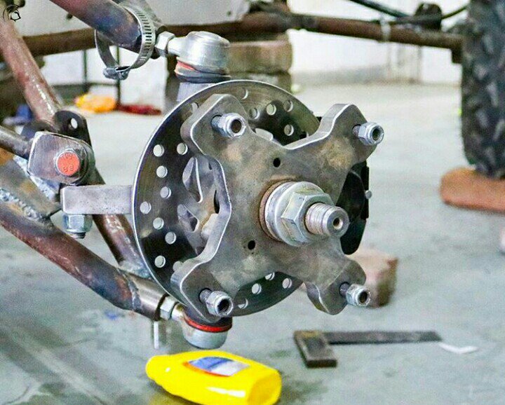 BAJANSIT's tweet photo. Powertrain System Component: Wheel Hub
#powertrain #system #hub #wheelhub #knightfury #2k16 #enduro #student #india #2k17 #megaatv #2k17 https://t.co/zXsnUjYpgu