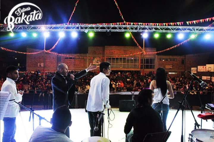 Disfrutamos con nuestra gente linda en el Parque de las Artes Tchyminigagua. No se te olvide, "te lo viene a pregonar... Salsa´s Bakata"