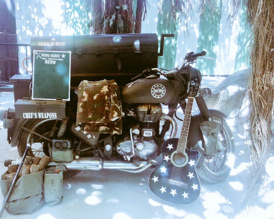 wonderwall_fest's tweet photo. Food at #WonderwallGoa did you say?
We've got this amazing BBQ Bike that's coming in. #jugaadburger
π₯ππ₯ππ₯ππ₯
RT if you're hungry. π https://t.co/h6fcJnQk7Y
