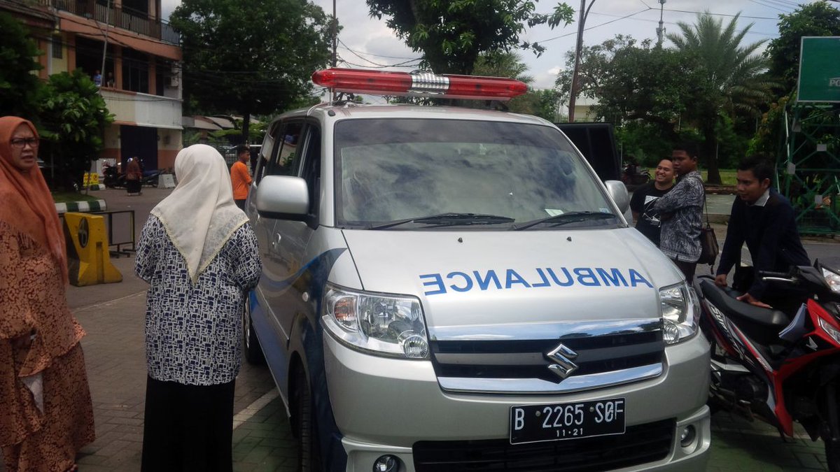 darunnajah_jkt's tweet photo. Peserta PPM siap berangkat menuju Bengkulu, menggunakan 8 Bus SAN. Start Pkl. 13.00. #PPM2016 https://t.co/IdZwGHFJrH