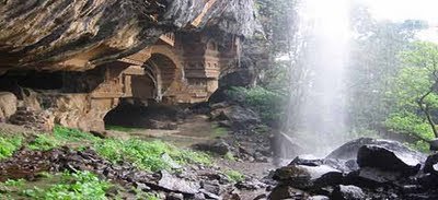 TravoXpress's tweet photo. One of the top hidden places of Maharashtra-Kondana Caves, Karjat #Travoxpress #LetPlacesTalkToYou @quirkytraveller
 https://t.co/okUCP62HKl https://t.co/GZEsh0jtm1