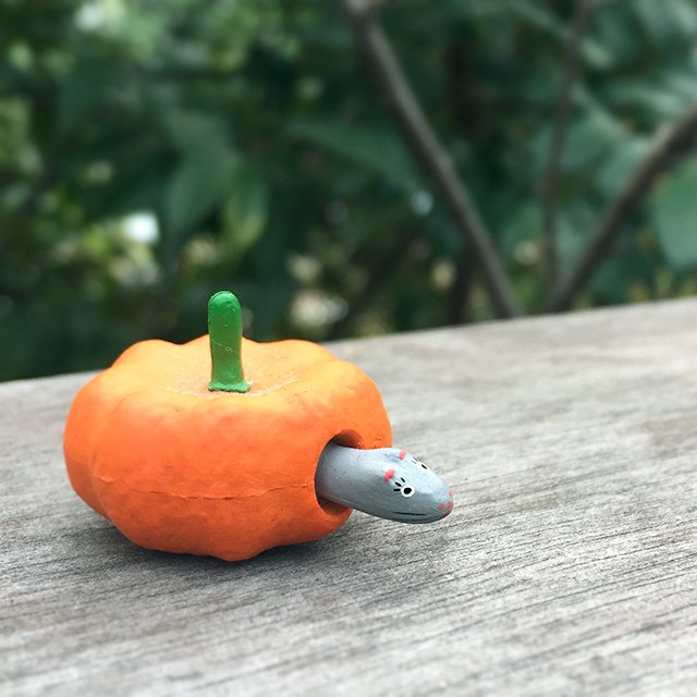 日本全国まめ郷土玩具標本」にラインナップされている「船渡張子の