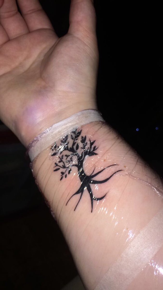 XShyZombieX's tweet photo. Got my first tattoo on Monday #TreeOfLife #NotPainful https://t.co/p99TruFcTX