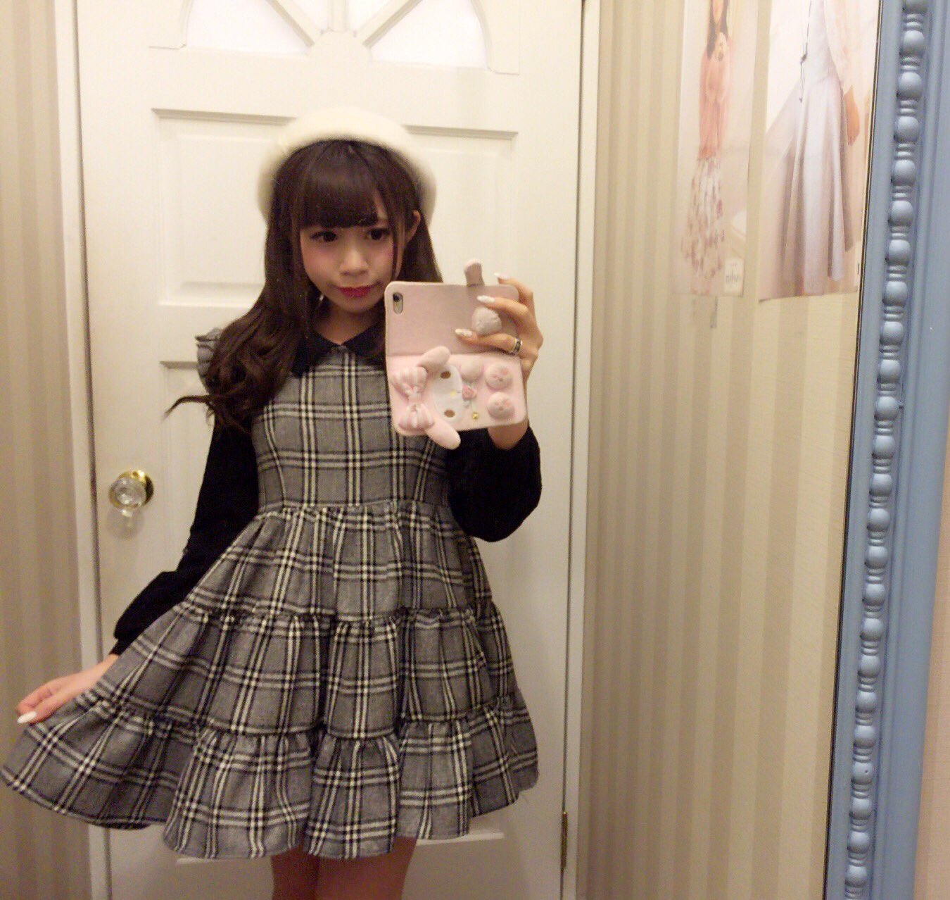 Evelyn Evelyn 大阪店 大きめのチェックが可愛らしいワンピース 黒のトップスと合わせてモノトーンに仕上げました 冬のデートなどにいかがでしょうか トップス 5 900 税 ワンピース 7 900 税 着用スタッフ 149cm T Co 0xfk1x1svf Twitter Evelyn Evelyn 大阪店 大きめのチェックが可愛らしいワンピース 黒のトップスと合わせてモノトーンに仕上げました 冬のデートなどにいかがでしょうか トップス 5 900 税 ワンピース 7 900 税 着用スタッフ 149cm T Co 0xfk1x1svf Twitter