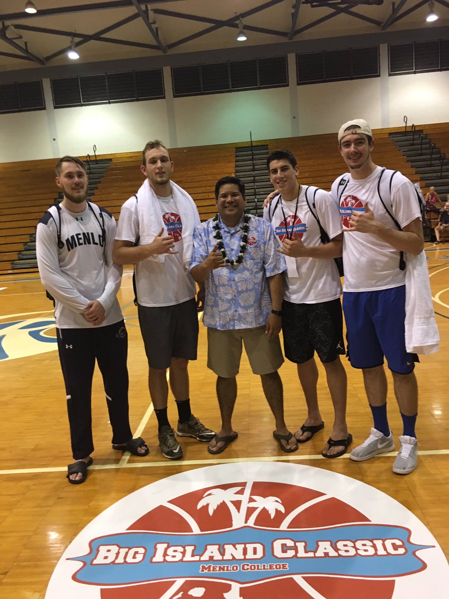 mtfujiiyea's tweet photo. #Menlobasketball #postcoach https://t.co/oGcoMVdhK5