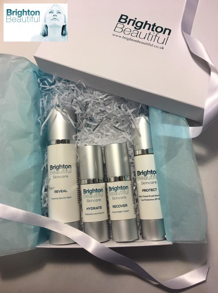 BtonBeautiful's tweet photo. Need a perfect pampering #ChristmasGift? Our skincare set is just £125 - get yours today! #BuyLocal #Brighton #Hove https://t.co/LodrKKhahz https://t.co/0CtenNOXJw