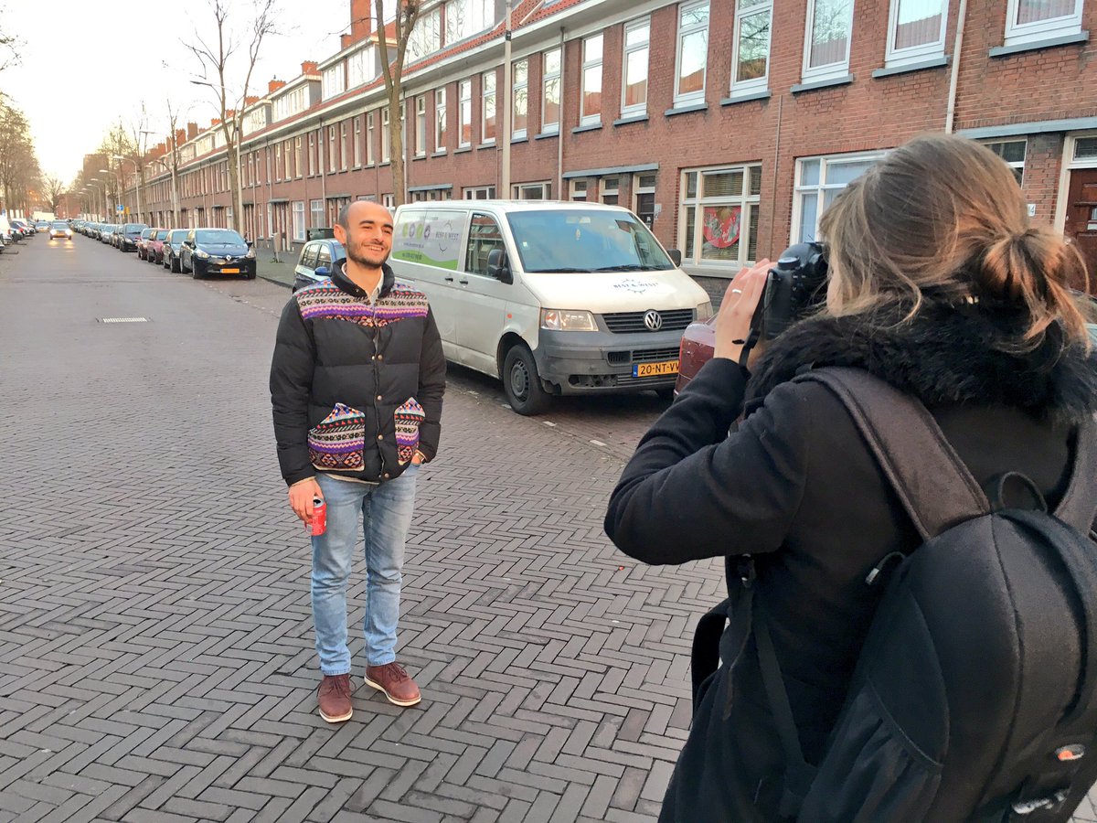 Erg leuk gesprek gehad met <a href="/FarbodFrappant/">Farbod.nl</a> over 'zijn' plek in Den Haag: de Marktweg! Binnenkort kan je zijn verhaal lezen op <a href="/mijndenhaag/">Mijn Den Haag</a>!
