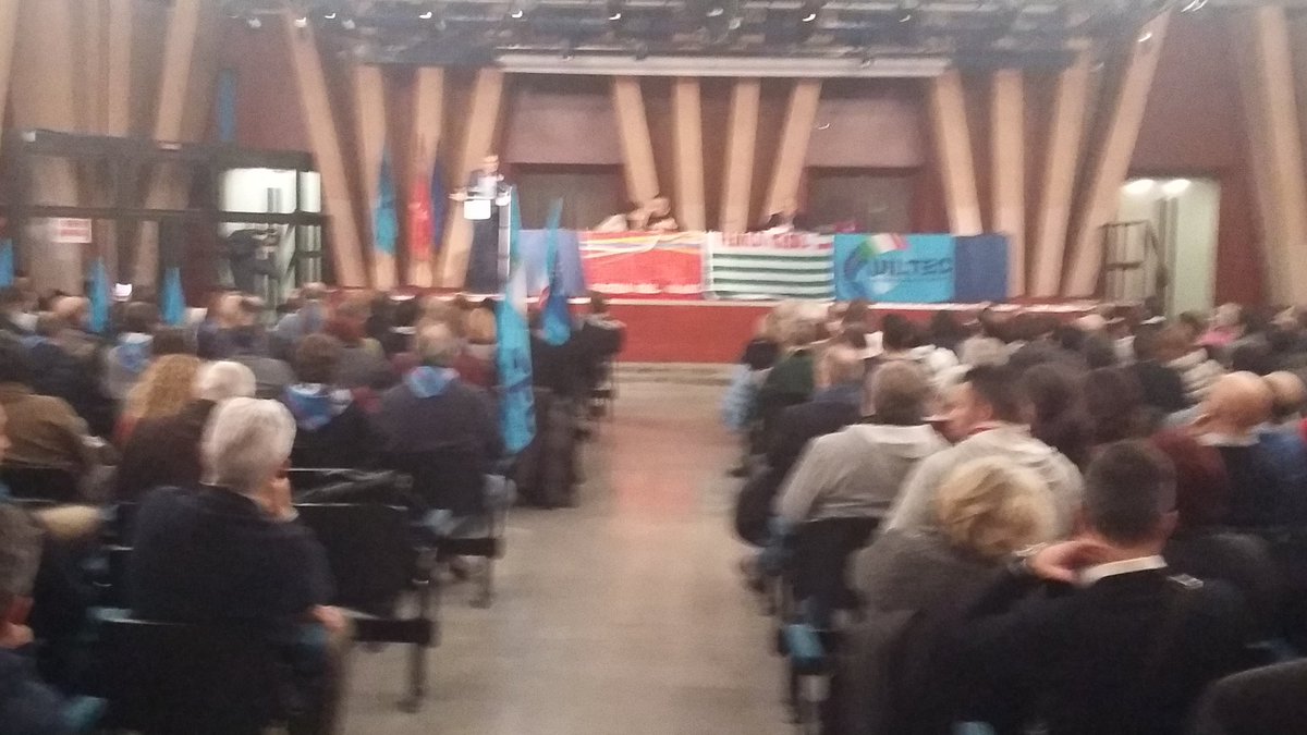AlessioFusardi's tweet photo. CDL Milano, Rinnovo ccnl Tessile e Calzaturiero. 
Si va' verso lo SCIOPERO! !!!!!! https://t.co/yNl3c56Pf5