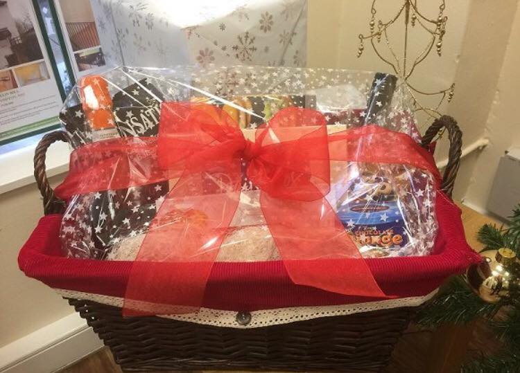 CheltonBrownLtd's tweet photo. Christmas Hamper Competition! RT for your chance to win this lovely hamper. The winner will be announced tomorrow https://t.co/CkkZhIh9Ee