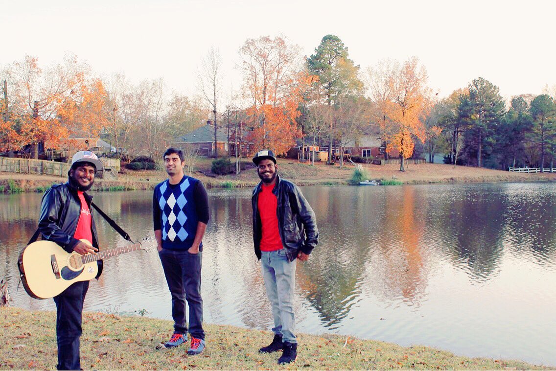 samchiljones's tweet photo. On a Christmas carol evening! @acfinny #evanjohn #mississippi @samchiljones https://t.co/sdXUtQsvEM