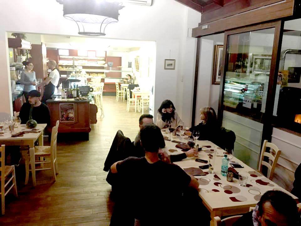 AlfieriWeb's tweet photo. https://t.co/s9bTBdppOC
Sorelle di Vito - Tutti i giorni a pranzo
#SorellediVito #moliselive #Tuttigiorniapranzo
@MoliseLive https://t.co/9qofyUSH13