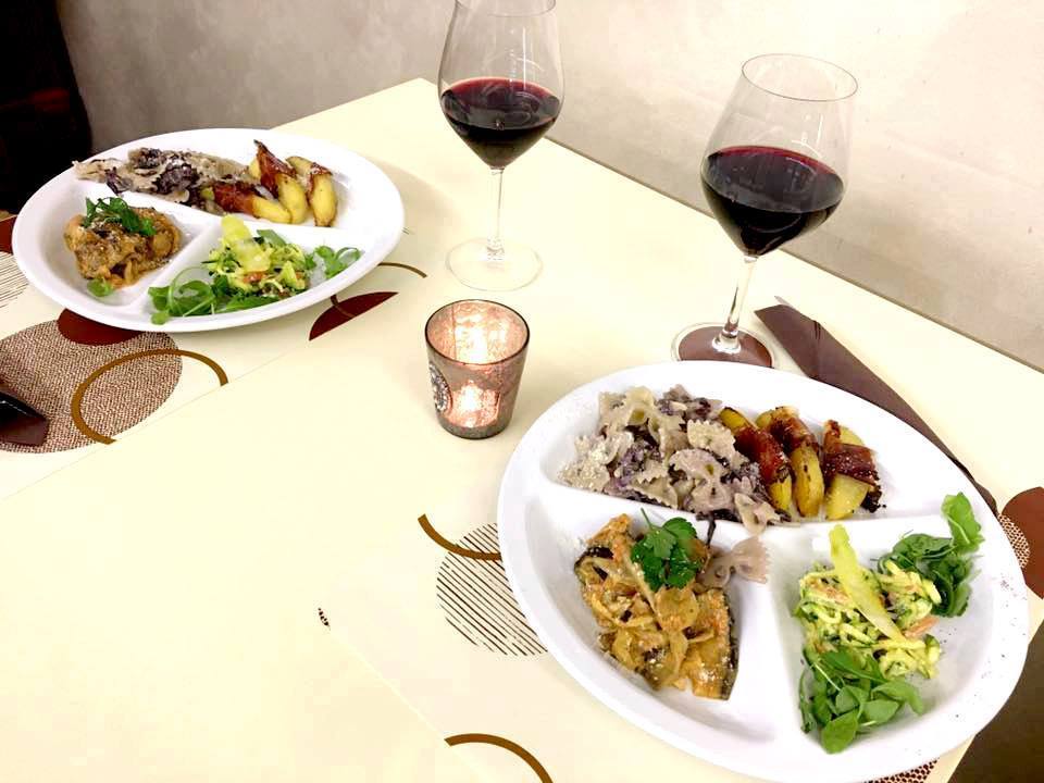 AlfieriWeb's tweet photo. https://t.co/s9bTBdppOC
Sorelle di Vito - Tutti i giorni a pranzo
#SorellediVito #moliselive #Tuttigiorniapranzo
@MoliseLive https://t.co/9qofyUSH13
